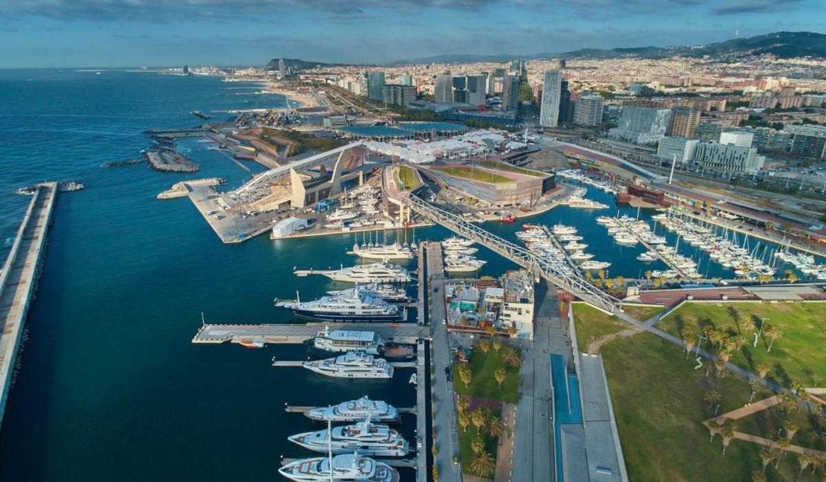 Diagonal Mar Sailboat Hotel Сант Адриа де Бесос Екстериор снимка